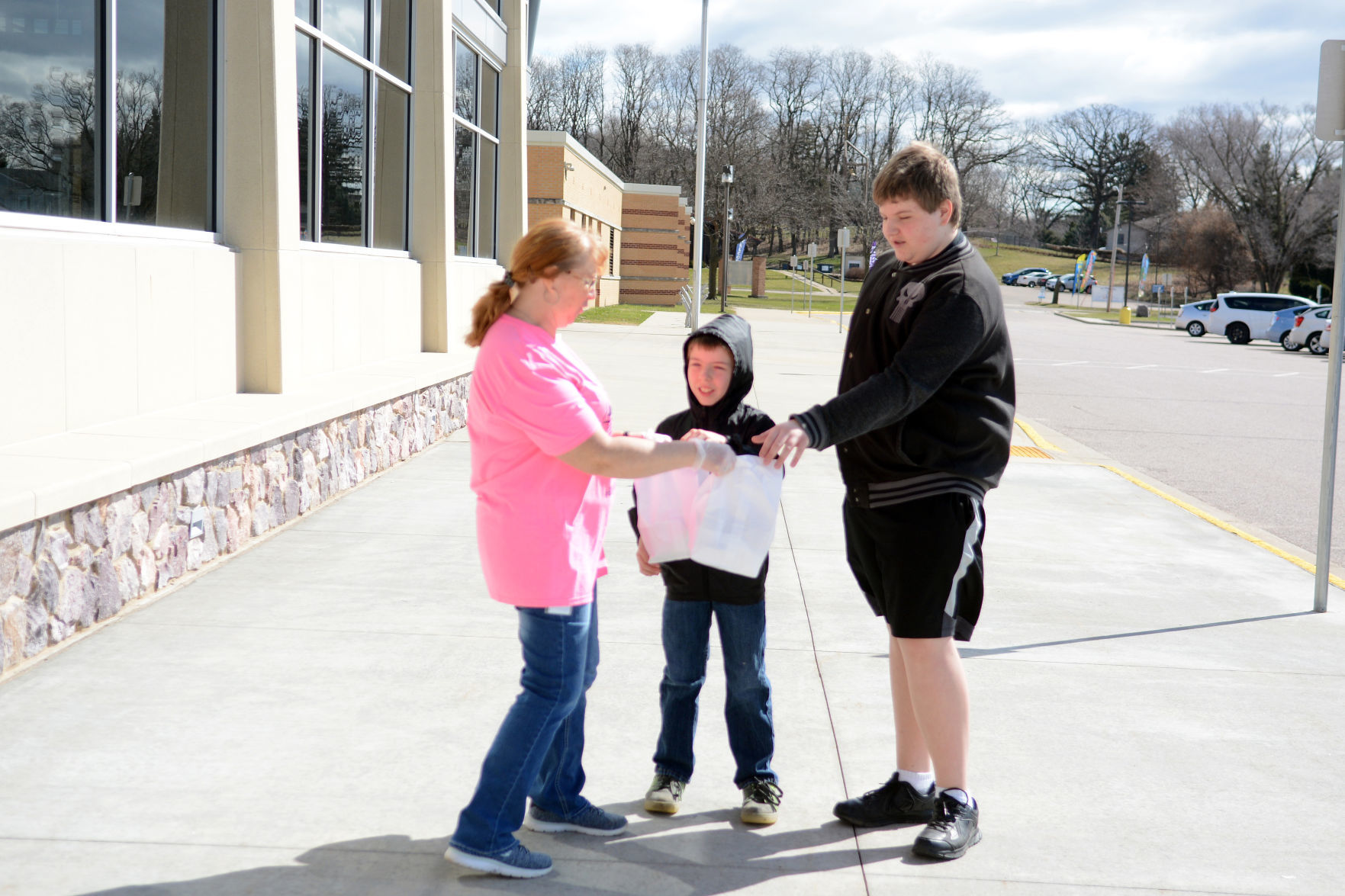 Baraboo School District launches meal distribution during COVID-19 closures